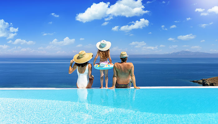 Private Island vs Luxury Resort: Which Holiday Experience Is Right for You?